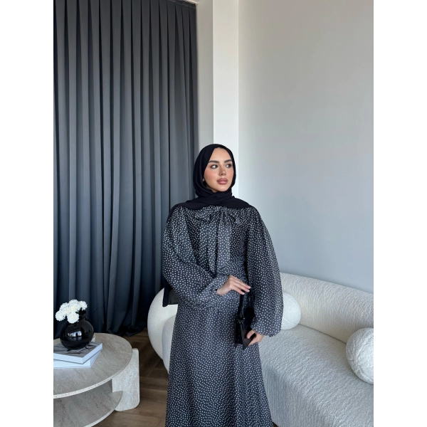 Qu - Linas Ponponlu Şifon Elbise - Siyah