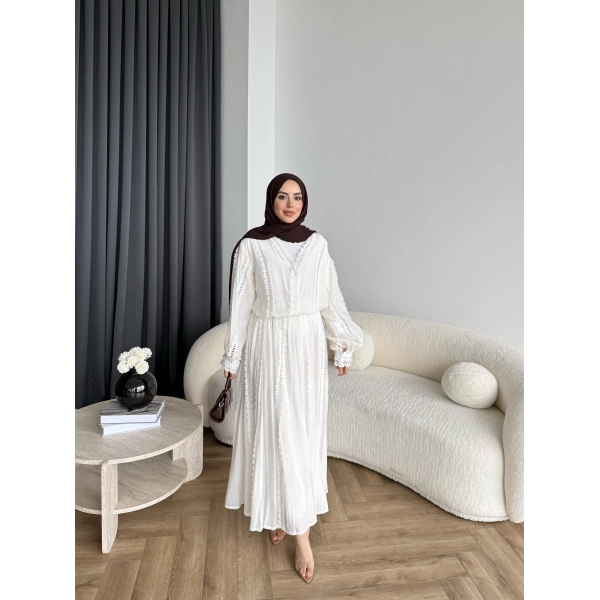 Ng - Efrun Eteki Takım - Ekru