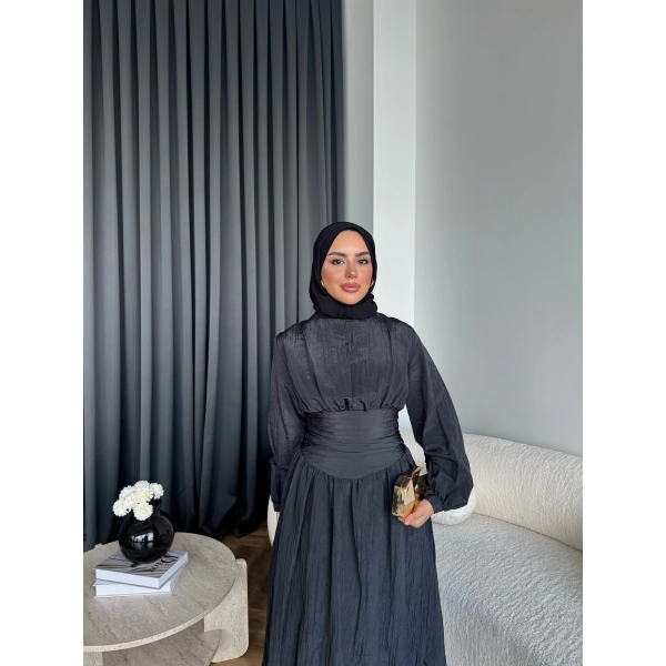 Moi - Özden Bel Detay Elbise - Siyah - ÖN SİPARİŞTİR