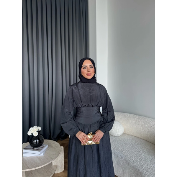 Moi - Özden Bel Detay Elbise - Siyah - ÖN SİPARİŞTİR