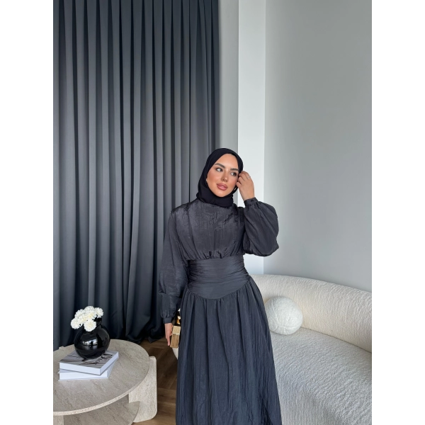 Moi - Özden Bel Detay Elbise - Siyah - ÖN SİPARİŞTİR