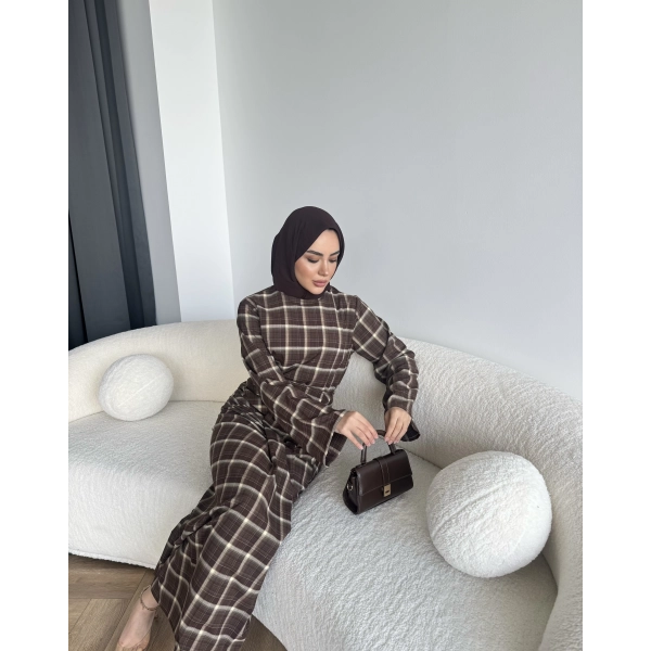 Qu - Carmen Kareli Etekli Takım - Koyu Kahve