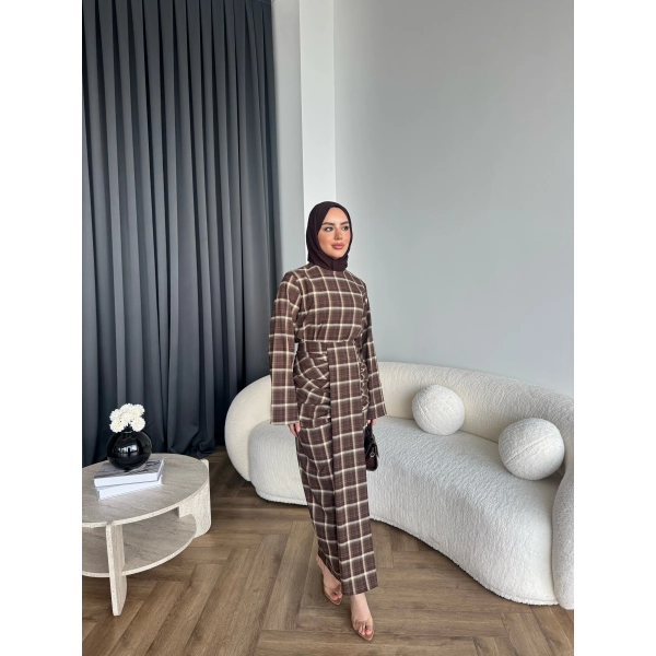 Qu - Carmen Kareli Etekli Takım - Koyu Kahve