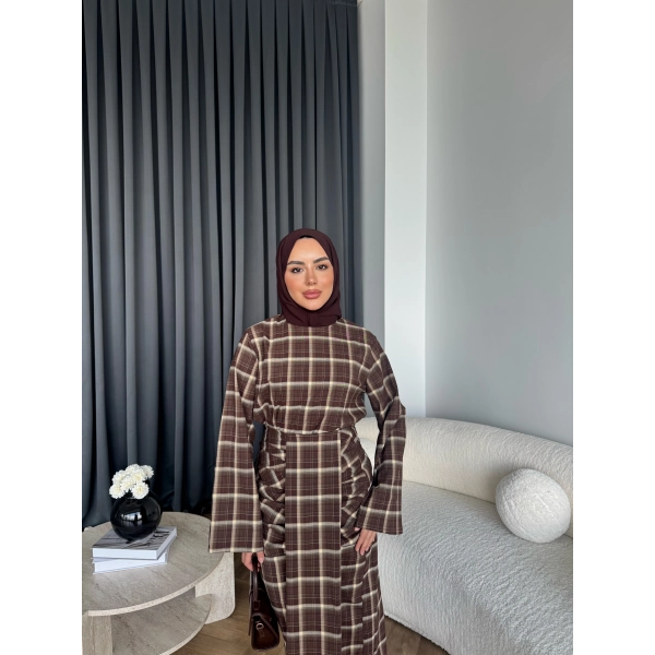 Qu - Carmen Kareli Etekli Takım - Koyu Kahve