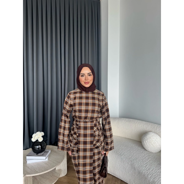 Qu - Carmen Kareli Etekli Takım - Açık Kahve