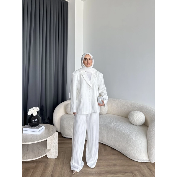 Asil Pırlanta Ceketli Takım - Beyaz
