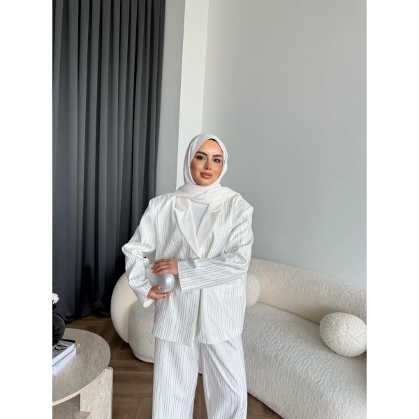 Asil Pırlanta Ceketli Takım - Beyaz