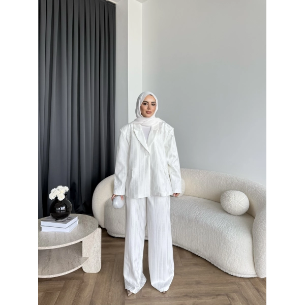Asil Pırlanta Ceketli Takım - Beyaz
