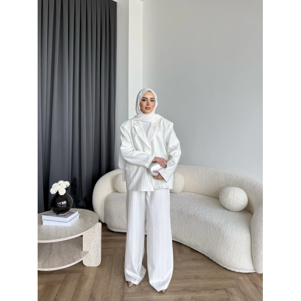 Asil Pırlanta Ceketli Takım - Beyaz
