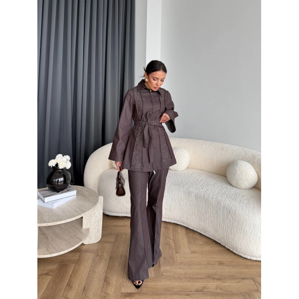 Fuş - Taş Detaylı Fermuarlı Pantolonlu Takım - Kahverengi