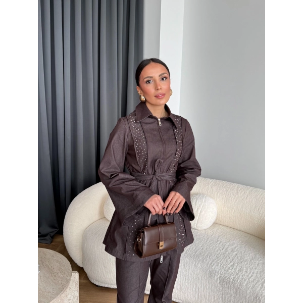Fuş - Taş Detaylı Fermuarlı Pantolonlu Takım - Kahverengi