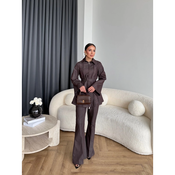 Fuş - Taş Detaylı Fermuarlı Pantolonlu Takım - Kahverengi