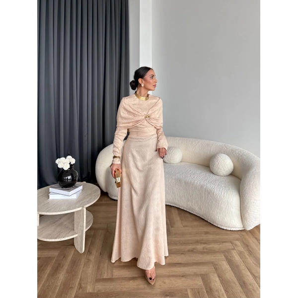 Fuş - Orchid Şal Detaylı Broşlu Elbise - Krem