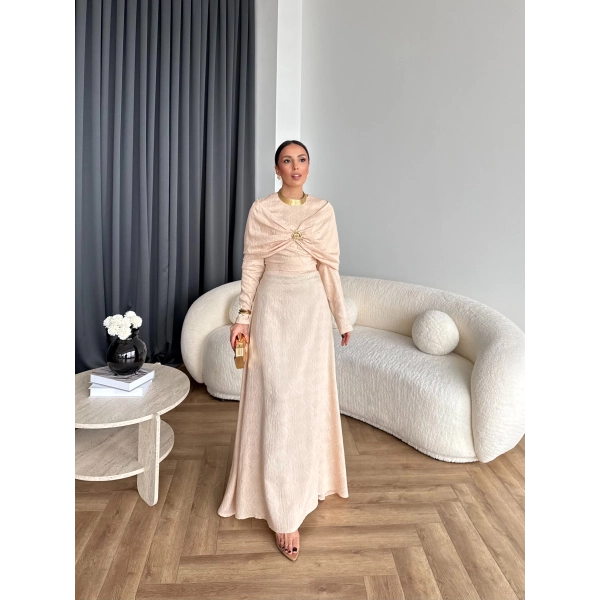 Fuş - Orchid Şal Detaylı Broşlu Elbise - Krem