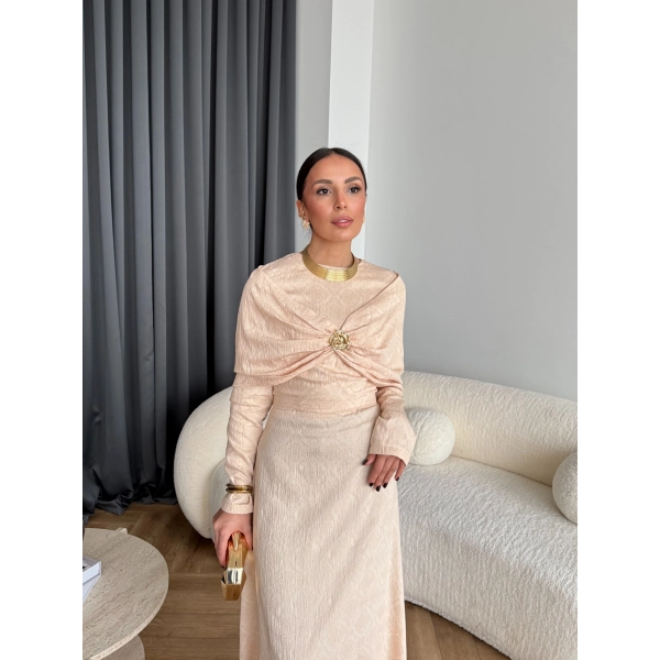 Fuş - Orchid Şal Detaylı Broşlu Elbise - Krem