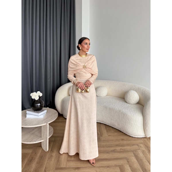 Fuş - Orchid Şal Detaylı Broşlu Elbise - Krem