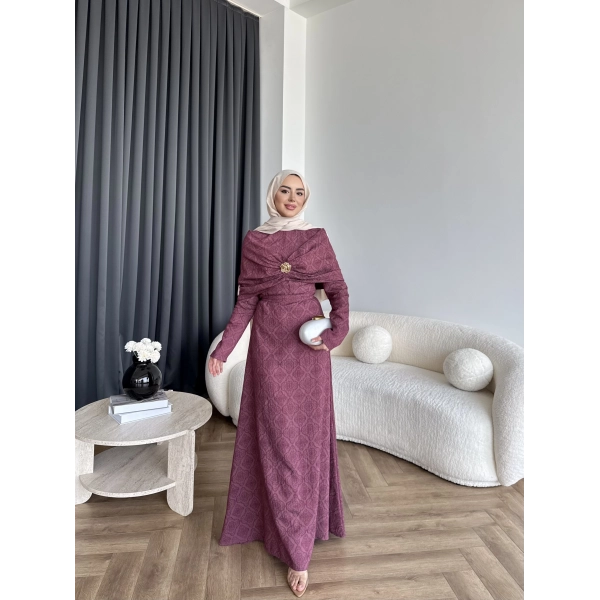 Fuş - Orchid Şal Detaylı Broşlu Elbise - Bordo