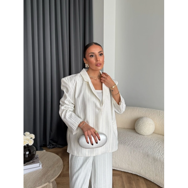 Asil Pırlanta Ceketli Takım - Beyaz