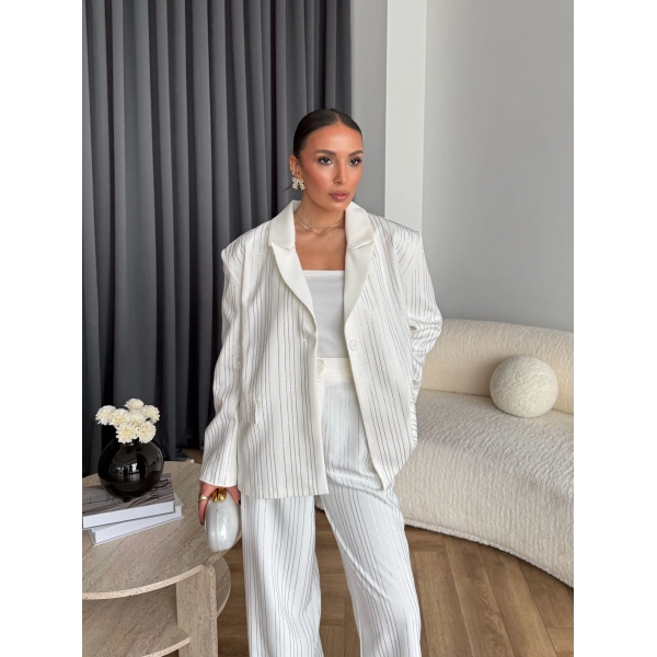 Asil Pırlanta Ceketli Takım - Beyaz