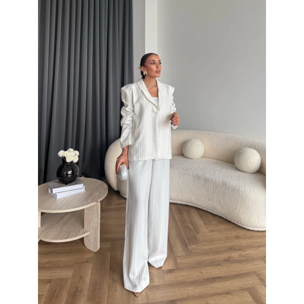 Asil Pırlanta Ceketli Takım - Beyaz