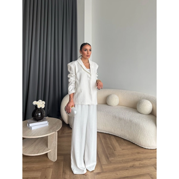 Asil Pırlanta Ceketli Takım - Beyaz