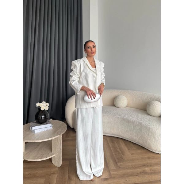 Asil Pırlanta Ceketli Takım - Beyaz