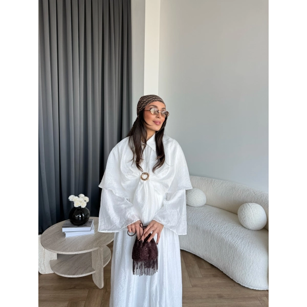 Qu - Quase Pelerin Detay Etek Takım - Beyaz