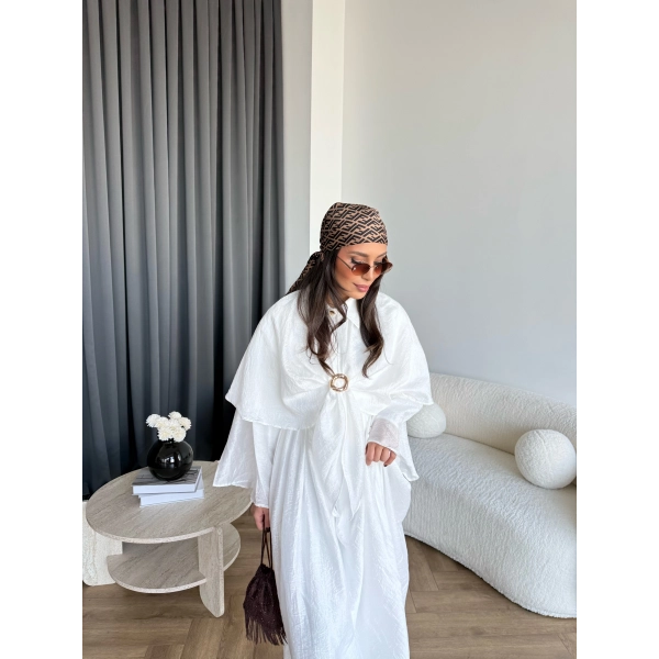 Qu - Quase Pelerin Detay Etek Takım - Beyaz