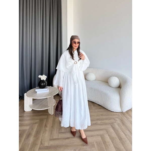Qu - Quase Pelerin Detay Etek Takım - Beyaz