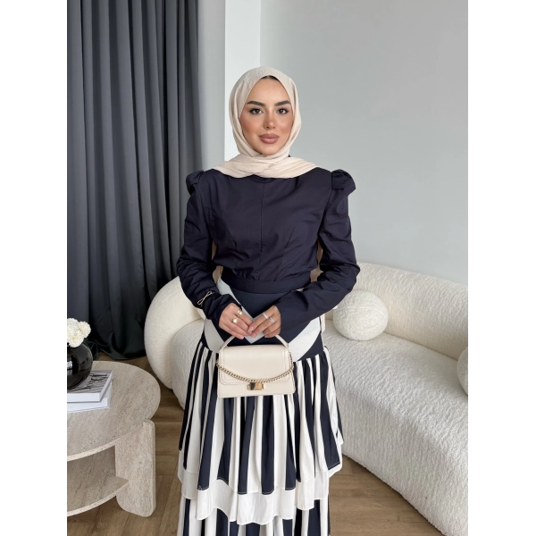 Ng - Betty Takım Çizgili