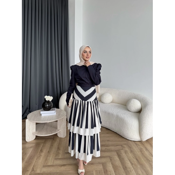 Ng - Betty Takım Çizgili