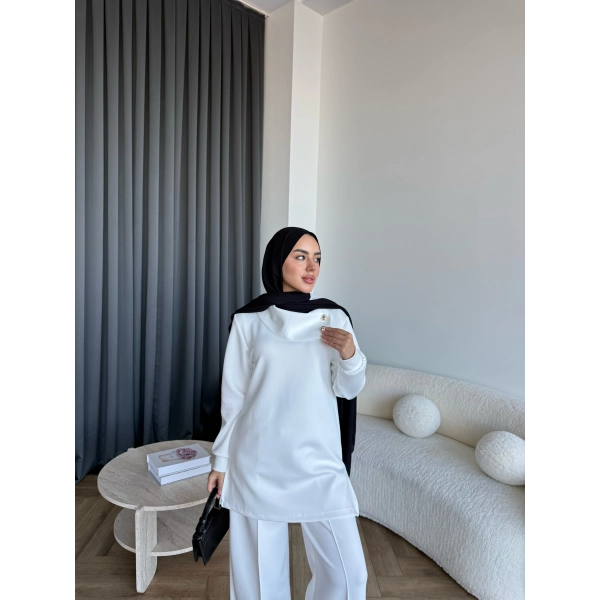 Btç-Freyi Gold Düğme Detay Scuba Takım - Beyaz