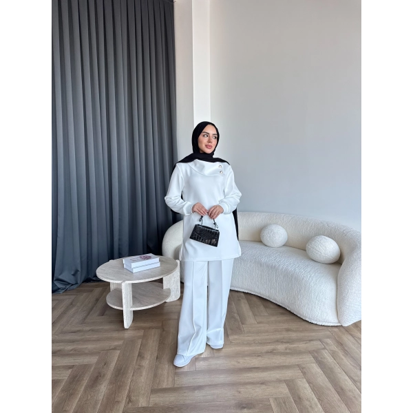 Btç-Freyi Gold Düğme Detay Scuba Takım - Beyaz