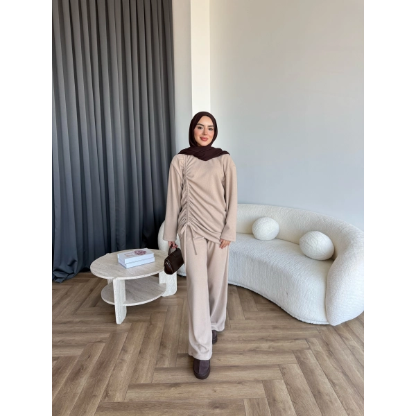 Btç-Özdet Yan Büzgülü Takım - Bej