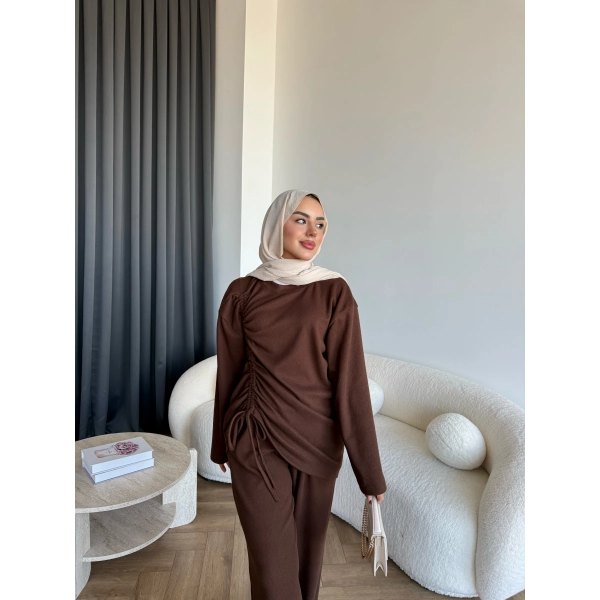 Btç-Özdet Yan Büzgülü Takım - Kahve