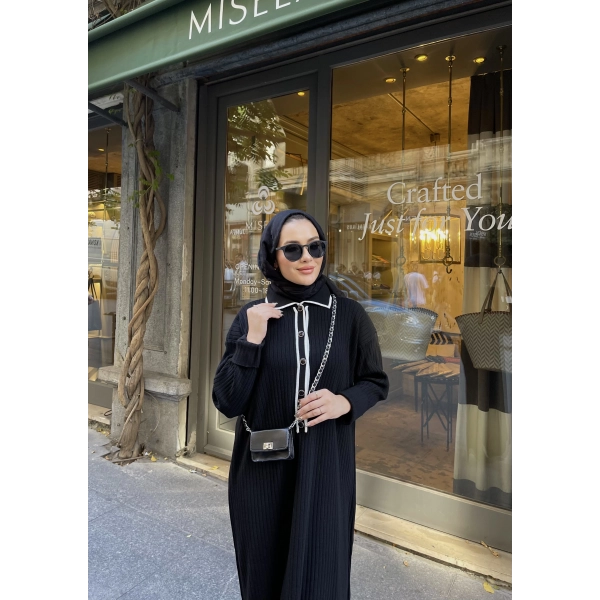 Dahsen Düğmeli Triko Elbise - Siyah