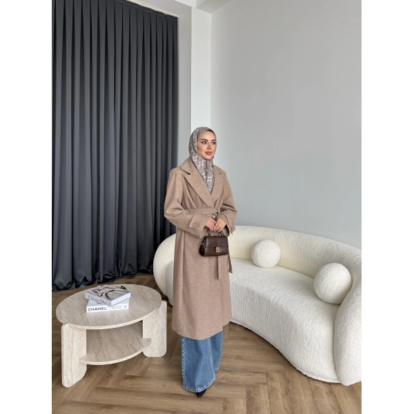 Edalla Kaşe Kaban - Camel