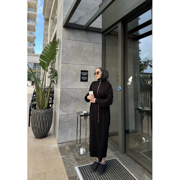 Fermuar Detaylı Triko Elbise - Siyah