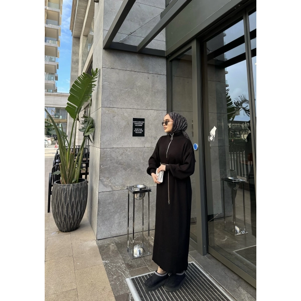 Fermuar Detaylı Triko Elbise - Siyah