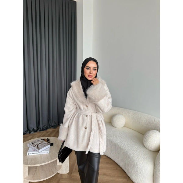 Gold Düğmeli Mont - Bej