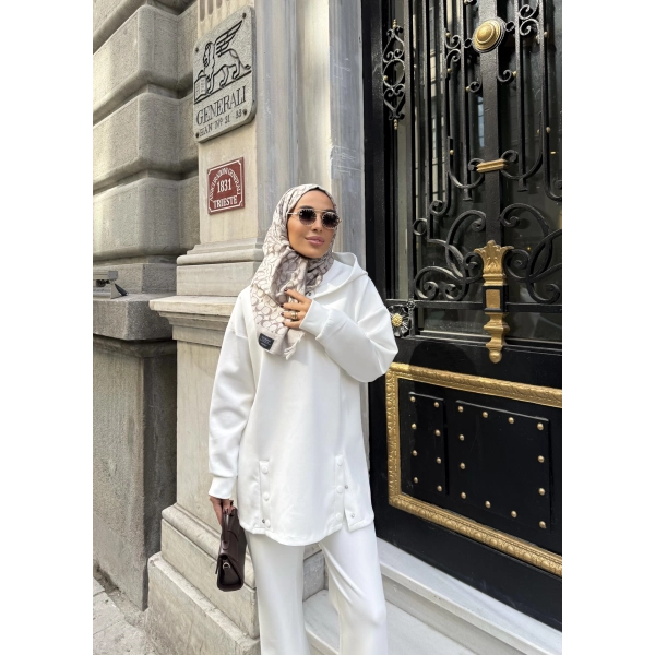 Kamar Düğmeli Takım - Beyaz