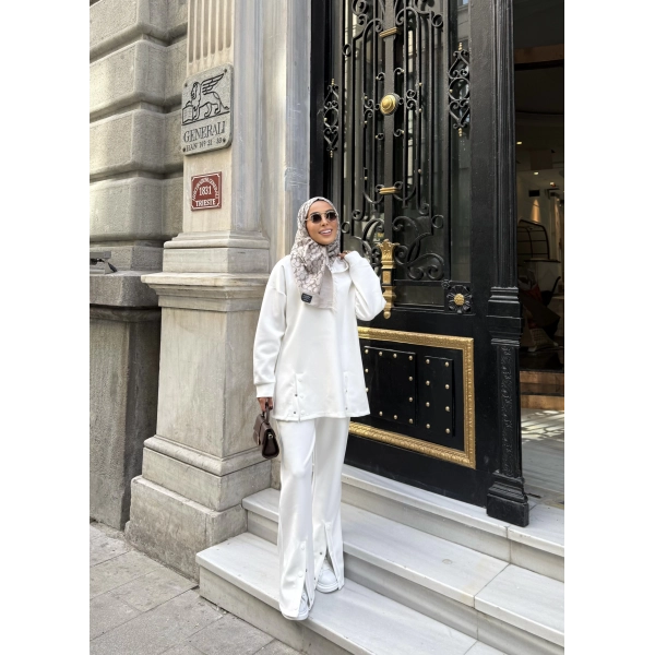 Kamar Düğmeli Takım - Beyaz