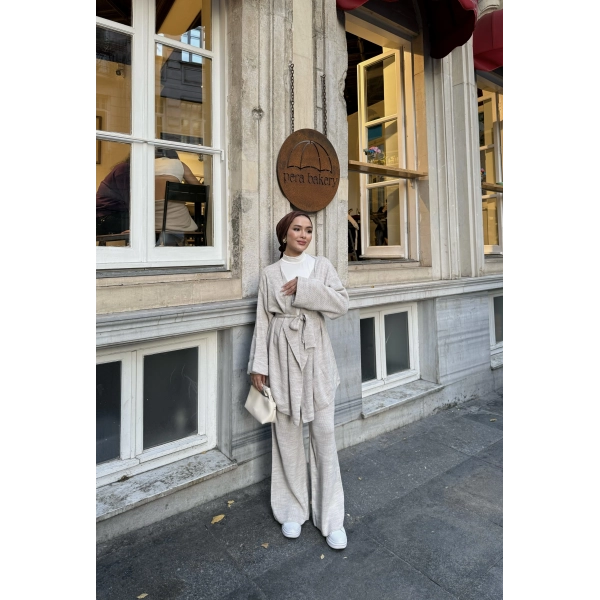 Kuşaklı Triko Takım - Bej