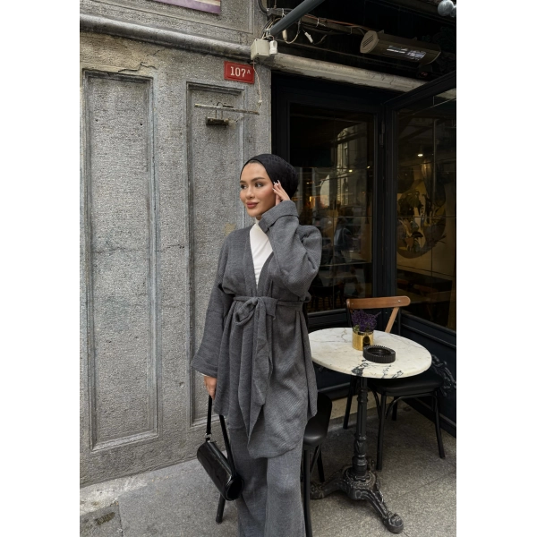 Kuşaklı Triko Takım - Gri