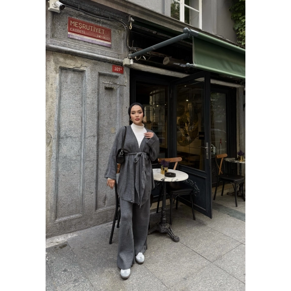 Kuşaklı Triko Takım - Gri