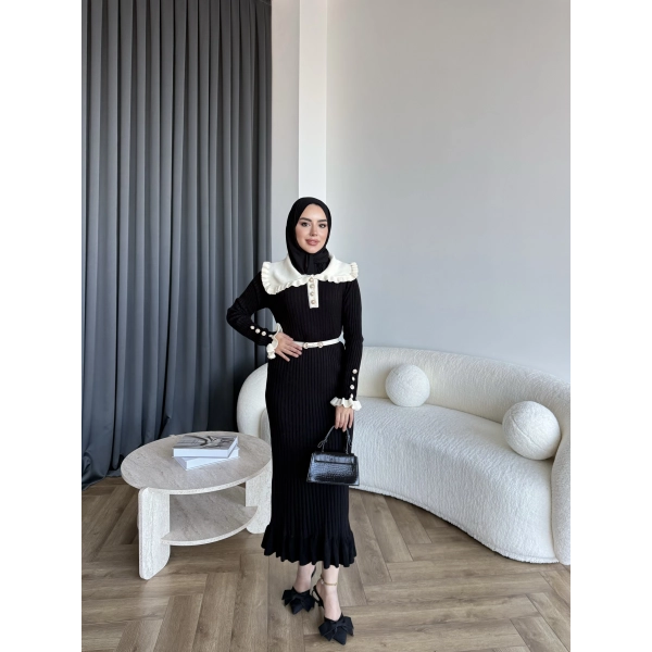 Lizge Yaka Detaylı Triko Elbise - Siyah