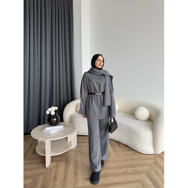 Mb- Berly Atkı Detay Triko Takım - Gri