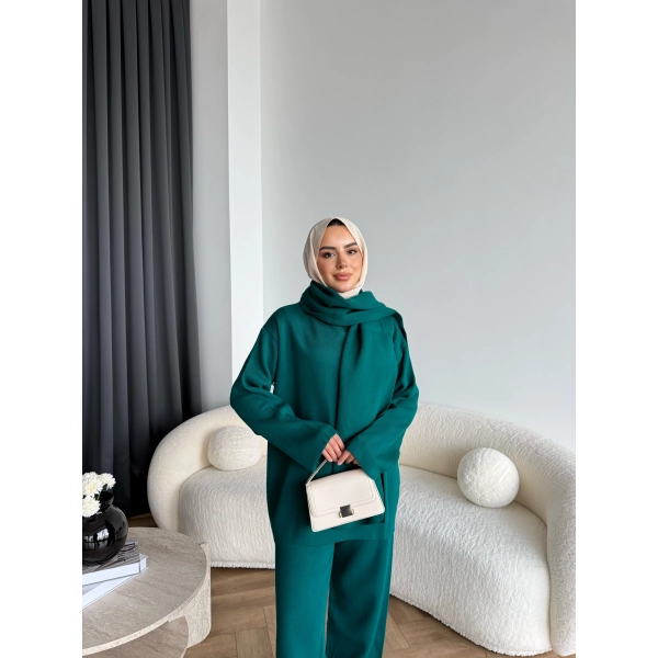 Mb- Berly Atkı Detay Triko Takım - Yeşil