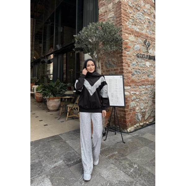 Molla Pul Detaylı Sweat Takım - Siyah