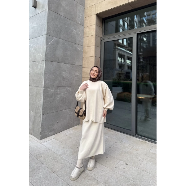 Nes Balon Kol Etekli Triko Takım - Bej